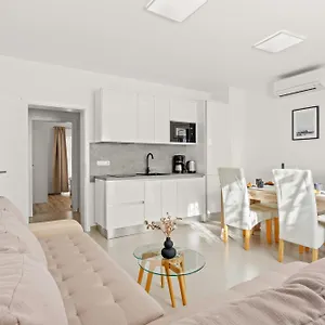  Apartment Anakatarina